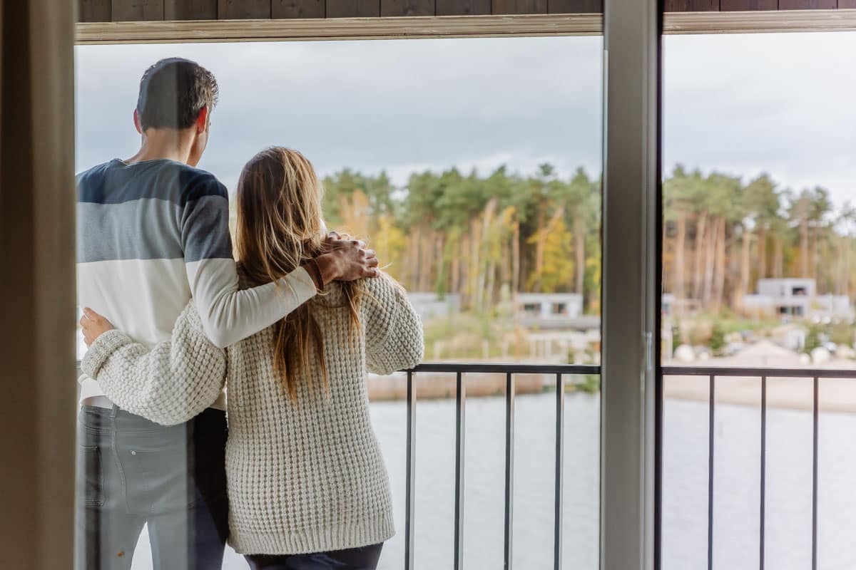 Cottage met vrienden - Terhills Resort - Maasmechelen - Levi Lenaerts - Blikopener - www.blikopener.be - professionele fotografie en videografie, bedrijfsvideo's