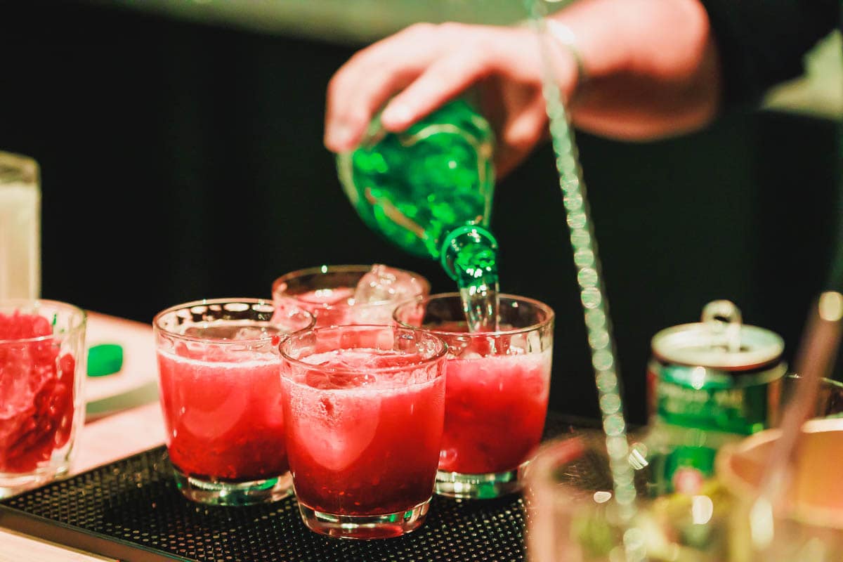 Personeelsfeest Vandersanden Steenfabrieken - Soeverein Lommel - Video editing - videomontage - videomonteur - Branding fotografie - campagne fotografie - portretfotografie - portretten - productfotografie - aftermovie - Levi Lenaerts - blikopener - professionele fotografie en bedrijfsvideo's - www.blikopener.be