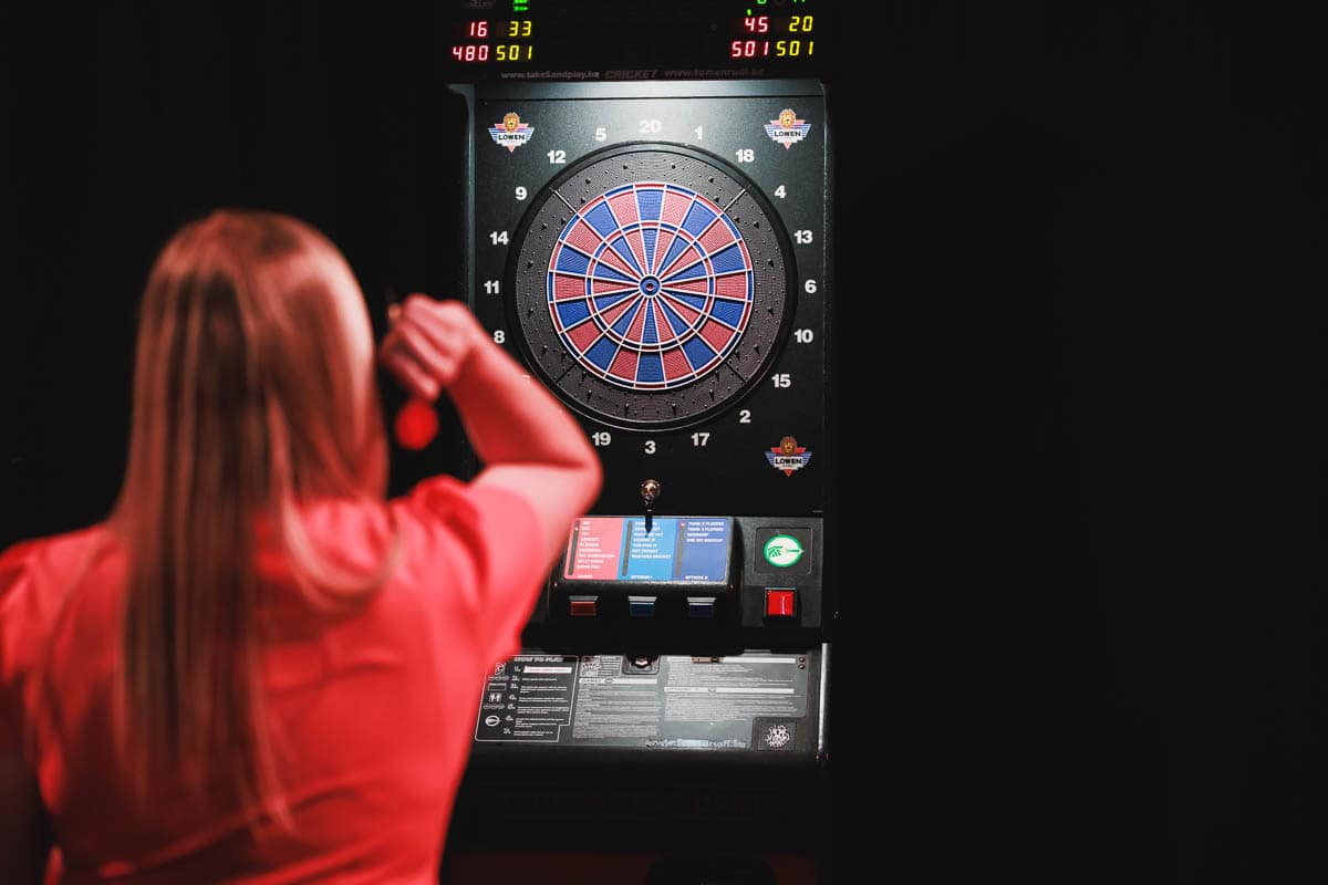 Personeelsfeest Vandersanden Steenfabrieken - Soeverein Lommel - Video editing - videomontage - videomonteur - Branding fotografie - campagne fotografie - portretfotografie - portretten - productfotografie - aftermovie - Levi Lenaerts - blikopener - professionele fotografie en bedrijfsvideo's - www.blikopener.be