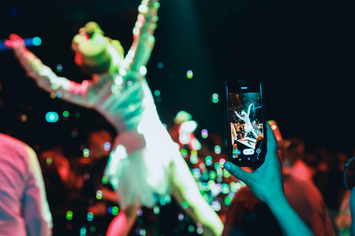 Personeelsfeest Vandersanden Steenfabrieken - Soeverein Lommel - Video editing - videomontage - videomonteur - Branding fotografie - campagne fotografie - portretfotografie - portretten - productfotografie - aftermovie - Levi Lenaerts - blikopener - professionele fotografie en bedrijfsvideo's - www.blikopener.be