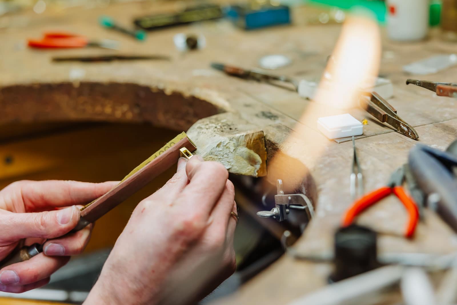 Branding foto's - campagne fotografie - portretfotografie - portretten - productfotografie - aftermovie - Levi Lenaerts - blikopener - professionele fotografie en bedrijfsvideo's - www.blikopener.be - Juwelier Vandenbergh