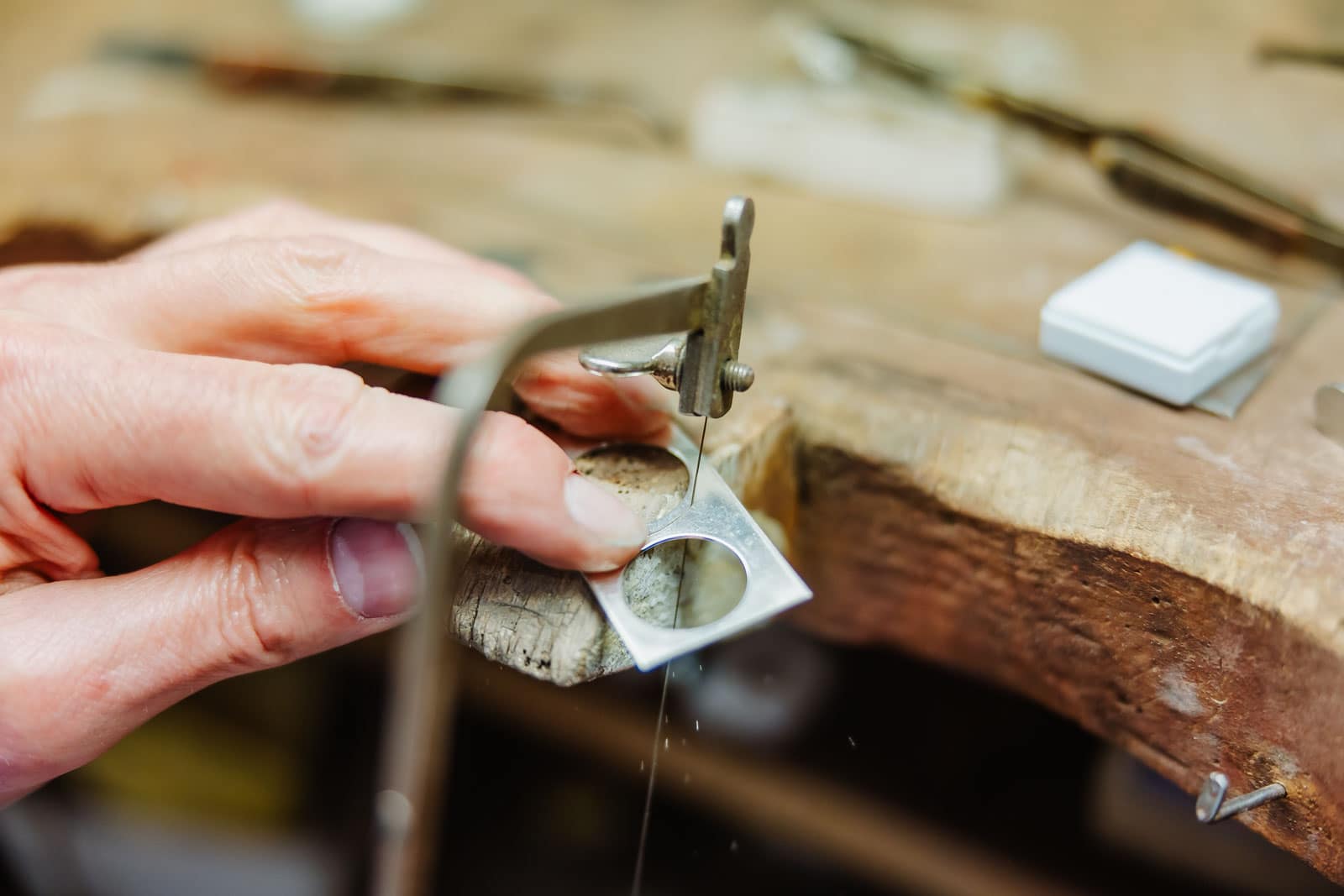 Branding foto's - campagne fotografie - portretfotografie - portretten - productfotografie - aftermovie - Levi Lenaerts - blikopener - professionele fotografie en bedrijfsvideo's - www.blikopener.be - Juwelier Vandenbergh