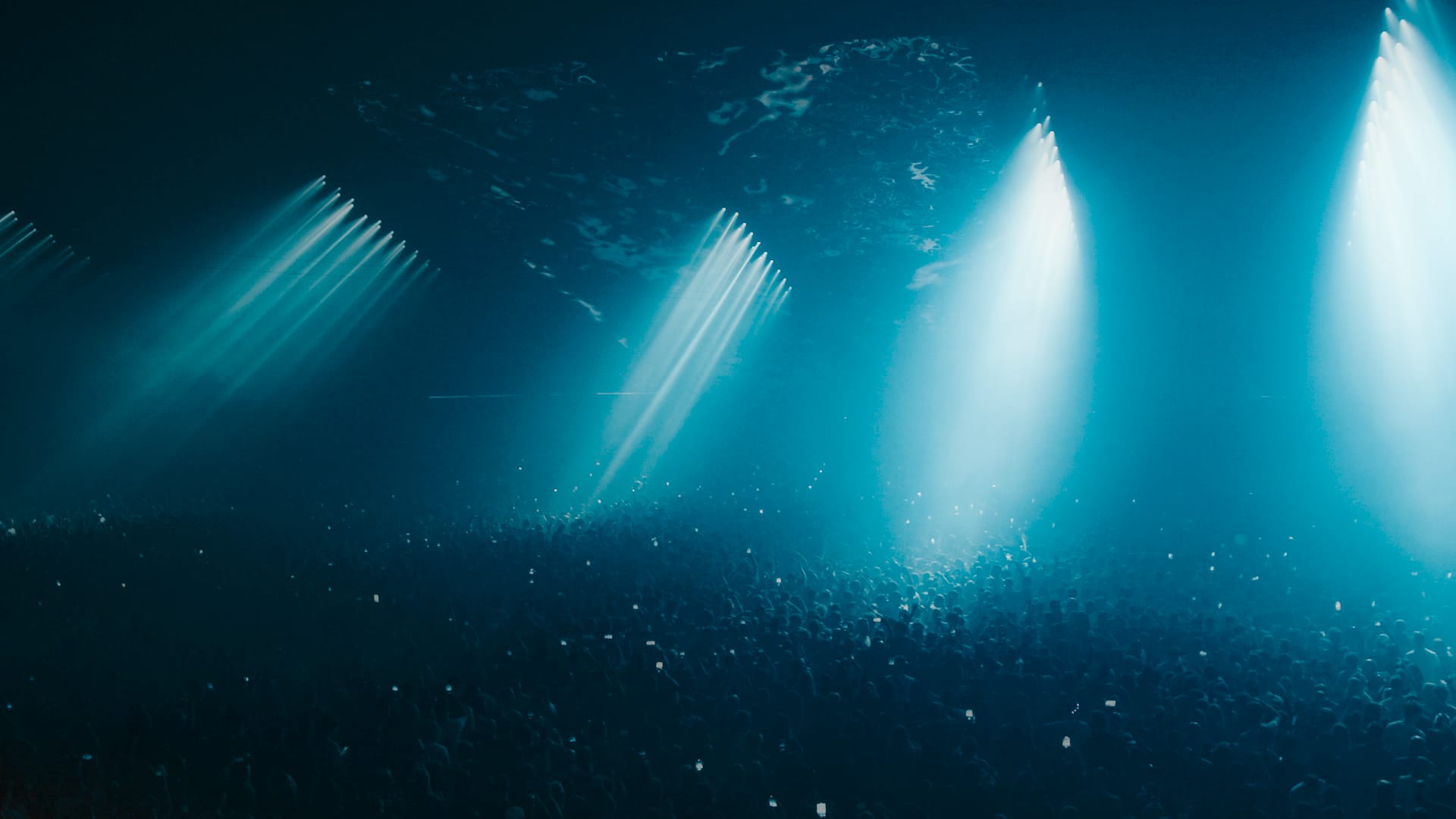 Funktion-One - Vero System - Extrema Noir - Trixxo Arena Hasselt - Video editing - video montage - videomonteur - Branding foto's - campagne fotografie - portretfotografie - portretten - productfotografie - aftermovie - Levi Lenaerts - blikopener - professionele fotografie en bedrijfsvideo's - www.blikopener.be