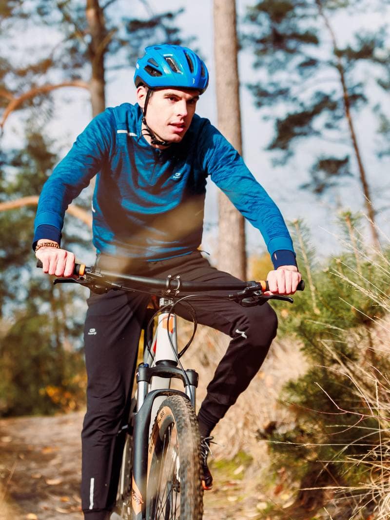 Mountainbike in Terhills Resort - Center Parcs Maasmechelen - Copyright Levi Lenaerts - blikopener - www.blikopener.be - Professionele fotografie en videografie - bedrijfsvideo - Oudsbergen, Limburg, belgië