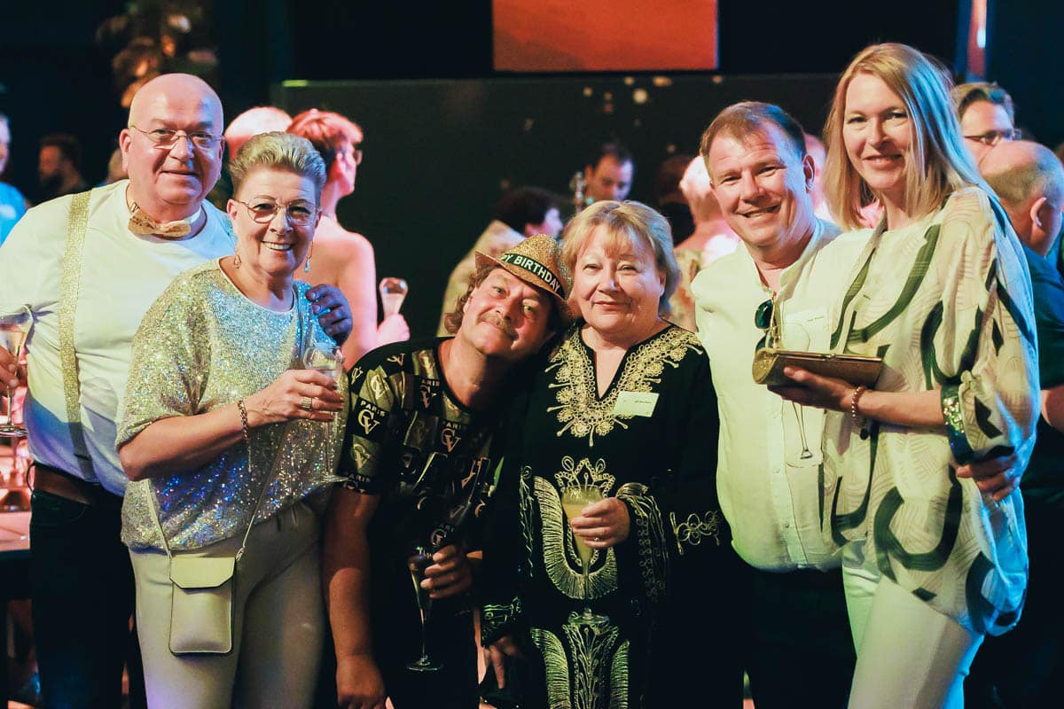 Personeelsfeest Vandersanden Steenfabrieken - Soeverein Lommel - Video editing - videomontage - videomonteur - Branding fotografie - campagne fotografie - portretfotografie - portretten - productfotografie - aftermovie - Levi Lenaerts - blikopener - professionele fotografie en bedrijfsvideo's - www.blikopener.be