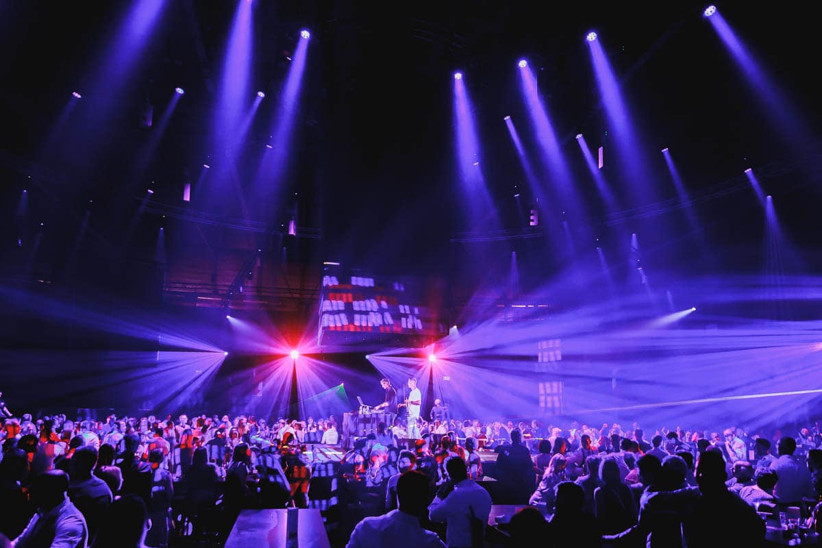 Personeelsfeest Vandersanden Steenfabrieken - Soeverein Lommel - Video editing - videomontage - videomonteur - Branding fotografie - campagne fotografie - portretfotografie - portretten - productfotografie - aftermovie - Levi Lenaerts - blikopener - professionele fotografie en bedrijfsvideo's - www.blikopener.be