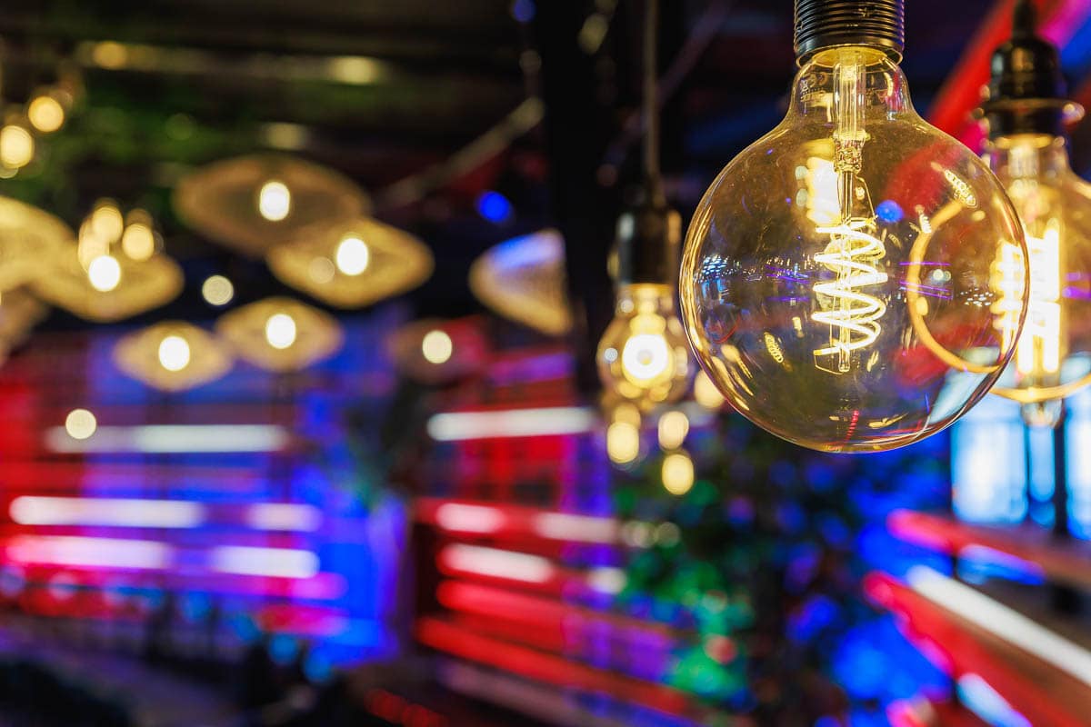 De Tafel van Vier - Play4 - Deusjevoo - Video editing - videomontage - videomonteur - Branding fotografie - campagne fotografie - portretfotografie - portretten – portretfoto’s - productfotografie - aftermovie - Levi Lenaerts - blikopener - professionele fotografie en bedrijfsvideo's - www.blikopener.be