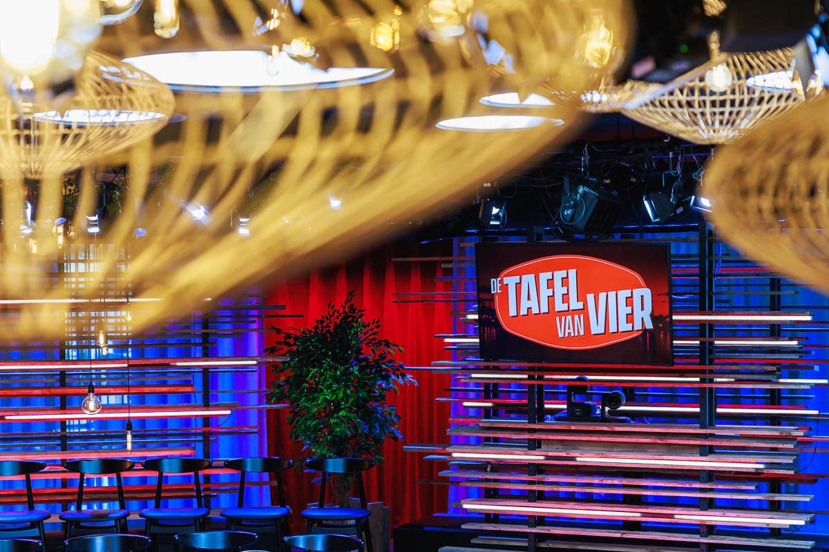 De Tafel van Vier - Play4 - Deusjevoo - Video editing - videomontage - videomonteur - Branding fotografie - campagne fotografie - portretfotografie - portretten – portretfoto’s - productfotografie - aftermovie - Levi Lenaerts - blikopener - professionele fotografie en bedrijfsvideo's - www.blikopener.be