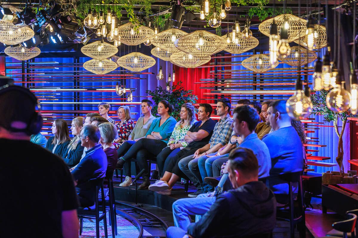 De Tafel van Vier - Play4 - Deusjevoo - Video editing - videomontage - videomonteur - Branding fotografie - campagne fotografie - portretfotografie - portretten – portretfoto’s - productfotografie - aftermovie - Levi Lenaerts - blikopener - professionele fotografie en bedrijfsvideo's - www.blikopener.be