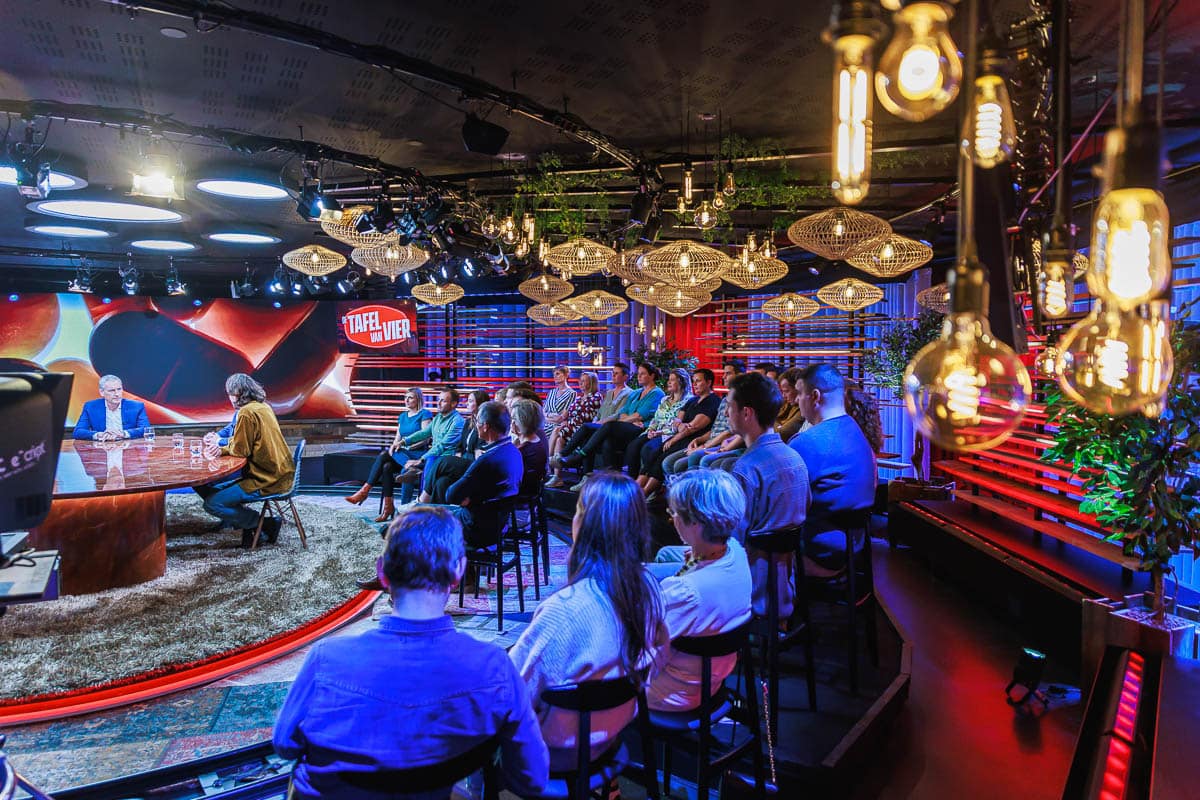 De Tafel van Vier - Play4 - Deusjevoo - Video editing - videomontage - videomonteur - Branding fotografie - campagne fotografie - portretfotografie - portretten – portretfoto’s - productfotografie - aftermovie - Levi Lenaerts - blikopener - professionele fotografie en bedrijfsvideo's - www.blikopener.be