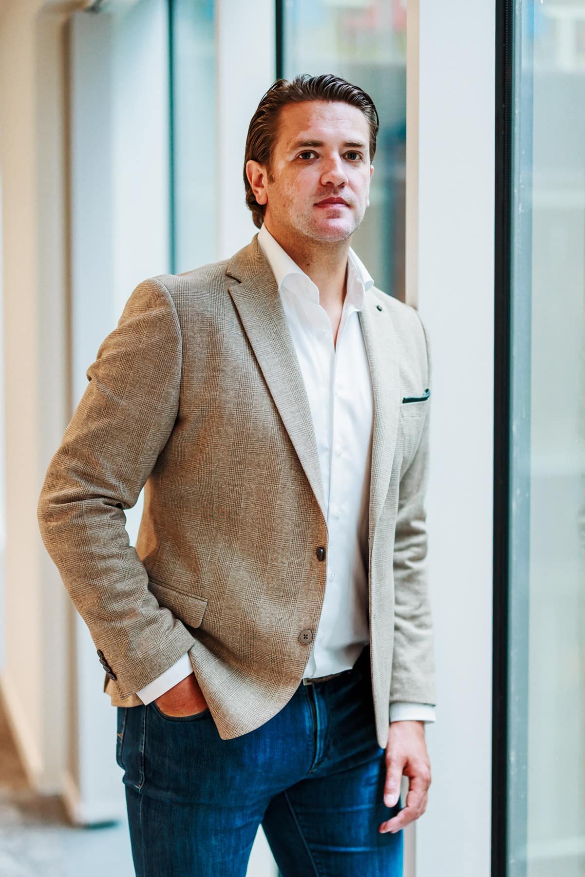 HELDER Fotograaf Profielfoto Portretfoto Headshot LinkedIn²HELDER Fotograaf Profielfoto Portretfoto Headshot LinkedIn