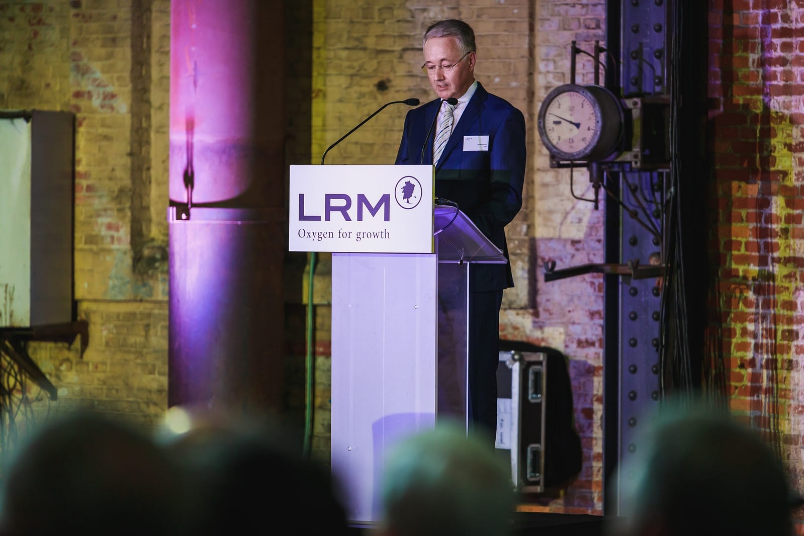LRM - Jaarvergadring - BEmine Beringen - Levi Lenaerts - Blikopener - Krachtige bedrijfsvideo's en professionele fotografie.