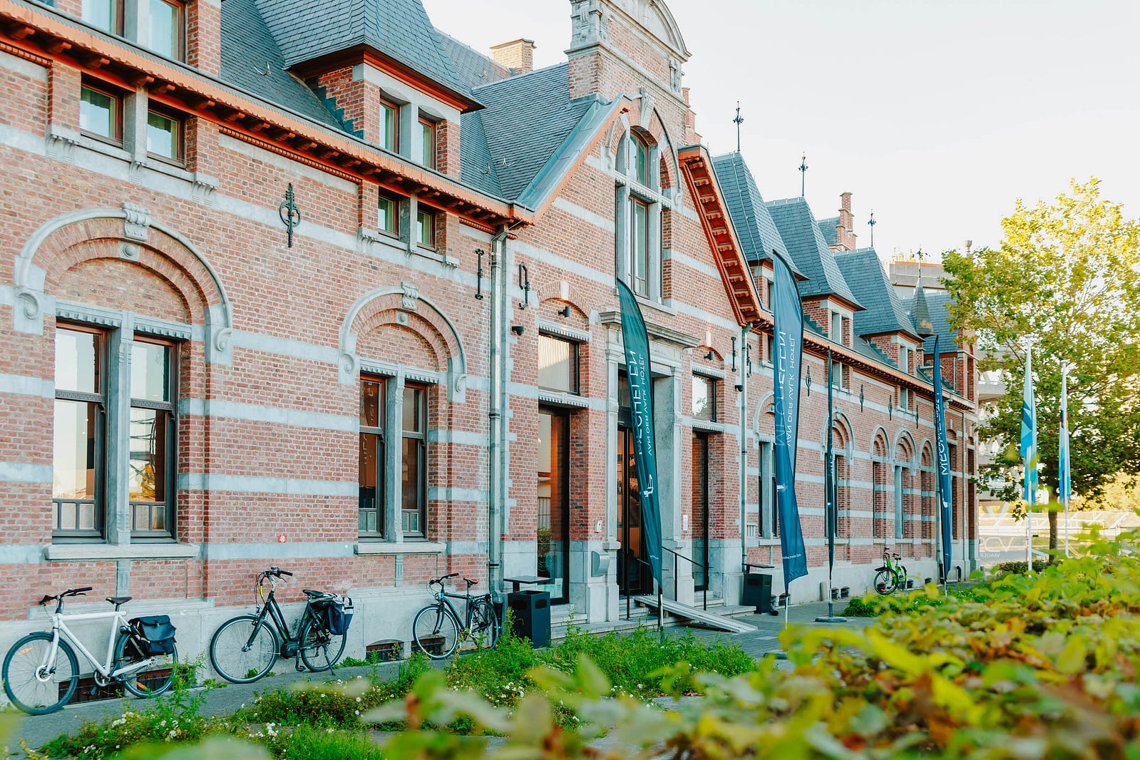 Farmaline - Bedrijfsfotografie - campagne fotografie - portretfotografie - portretten - productfotografie - aftermovie - Levi Lenaerts - blikopener - professionele fotografie en bedrijfsvideo's - www.blikopener.be